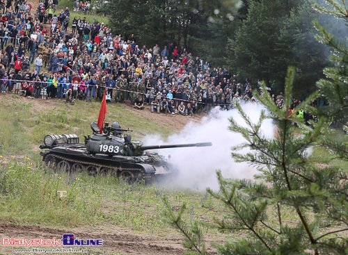 Podlaski Piknik Militarny. Tłumy osób odwiedziły imprezę [ZDJĘCIA]