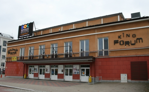 Darmowe pokazy uznanych filmów. Kino plenerowe w centrum