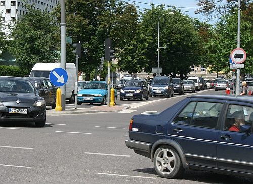 Trwają prace nad inteligentnym systemem zarządzania ruchem. Są utrudnienia na ulicach