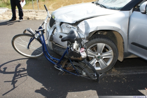 Zderzenie roweru ze skodą. Cyklista zginął na miejscu