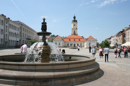 Piknik edukacyjny pod Ratuszem. Mnóstwo atrakcji dla dzieci