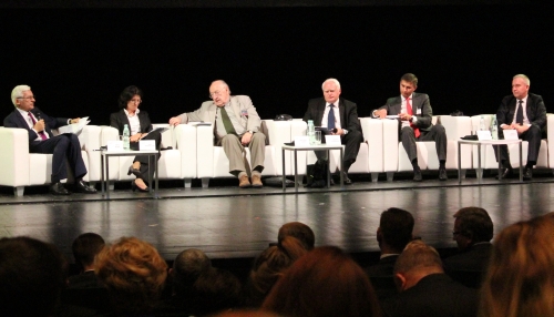 Bronisław Komorowski i Jerzy Buzek mówili w Białymstoku o wyzwaniach dla Polski Wschodniej i UE