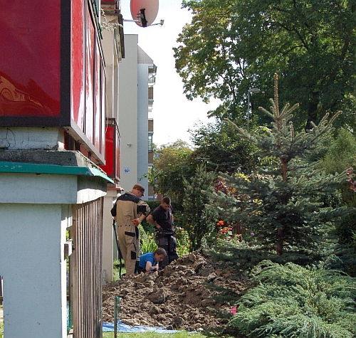 Obok bloków przy ul. Bema mogą znajdować się ludzkie groby