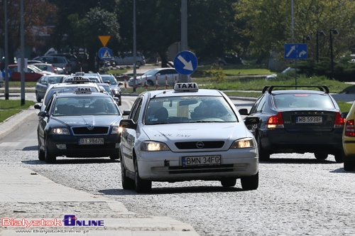 Taksówkarze pojadą po buspasach. Ale nie po wszystkich