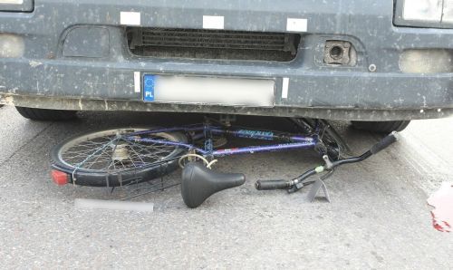 Ciężarówka potrąciła rowerzystkę. 50-latka w szpitalu
