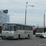 Napad na dworcu PKS. Pijani sprawcy siekierą zniszczyli autobus