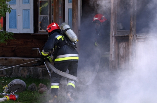 Podpalacze, pożar i obława w białostockim skansenie [ZDJĘCIA]