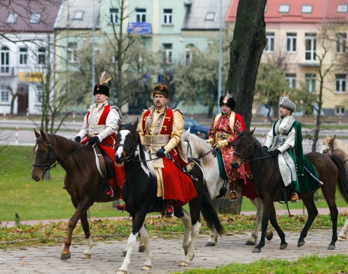 Pokazy na Rynku Kościuszki, bitwa na Krywlanach. Impreza dla miłośników historii