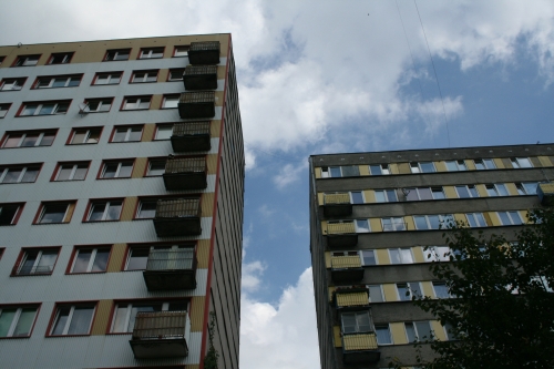 Tańsze działki, ceny mieszkań stabilne. Rynek nieruchomości w Białymstoku