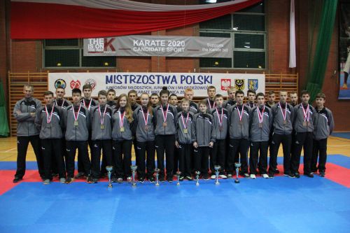 Karate. Worek medali dla karateków z Białegostoku na Mistrzostwach Polski Juniorów, Juniorów Młodszych i Młodzieżowców w Karate WKF