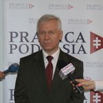 Marek Jurek będzie miał swoje biuro poselskie na plebanii