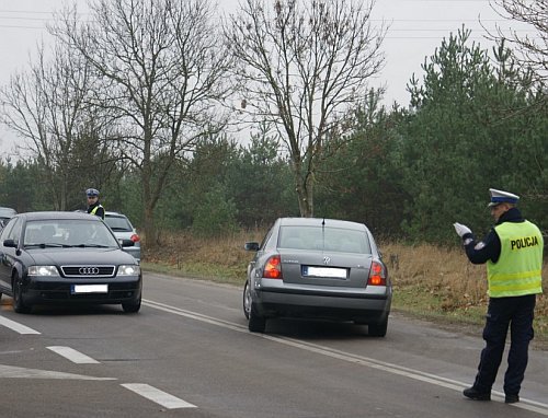 5 osób rannych i 40 pijanych kierowców. Podsumowanie akcji "Znicz"