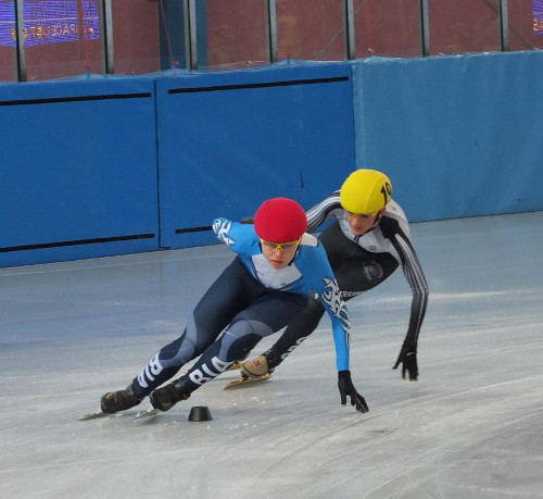 Short-track. Dobra forma Patrycji i Natalii Maliszewskiej