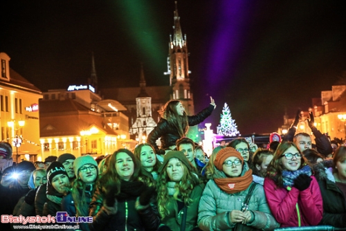 Światełko do nieba i zabawa na rynku. Cały Białystok zagrał z Orkiestrą [ZDJĘCIA]