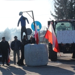 Protest rolników trwa nadal [ZDJĘCIA]