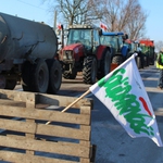 Rolnicy po raz kolejny blokują krajową 