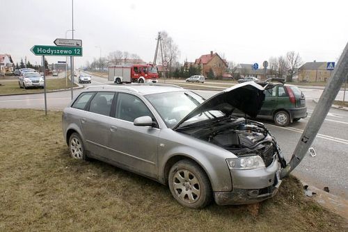 83-latek wymusił pierwszeństwo. Trzy osoby ranne