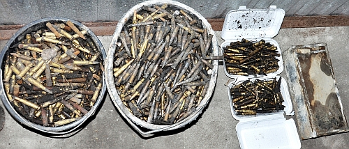 Robotnicy odnaleźli w rzece 3 tys. sztuk amunicji