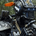 Robot, który myśli i czuje. "Chappie" w kinach [WIDEO]