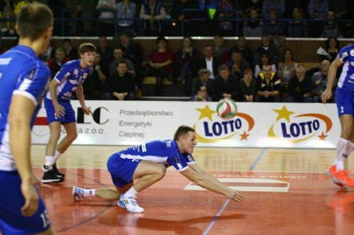 Siatkówka. Porażka na zakończenie rundy zasadniczej. Pekpol rywalem Ślepska w play-off 