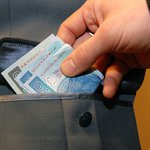 Przyjął 30 zł łapówki. Policjant skazany