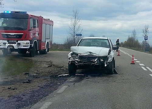 Bmw wymusiło pierwszeństwo. Dwóch kierowców w szpitalu