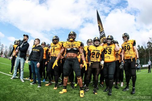 Futbol amerykański. Topliga: Lowlanders zmiażdżyli Steelers