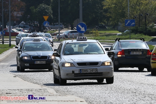 Radni wprowadzili obowiązkowy egzamin dla taksówkarzy