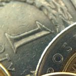 Napadli na mężczyznę i zabrali mu złotówkę. Sprawcom grozi 12 lat więzienia
