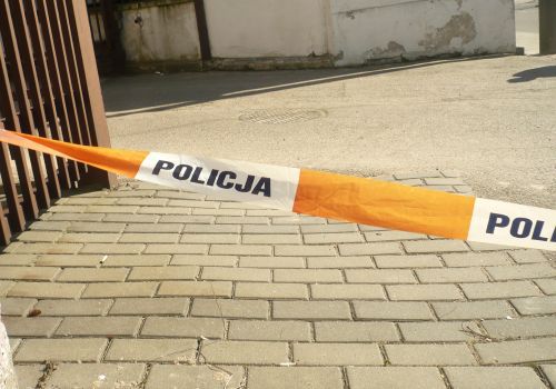 Policjanci odnaleźli zakopane ciało noworodka