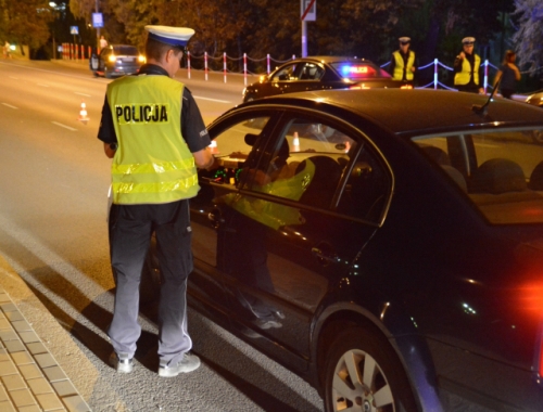 Policjanci zbadali trzeźwość kierowców. 9 osób zostało zatrzymanych