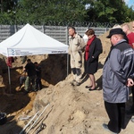 W ciągu tygodnia przy Areszcie Śledczym wydobyto szczątki 12 osób