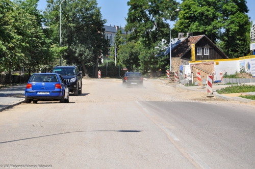 Drogowcy na ul. Chrobrego, ul. Starobojarska jednokierunkowa