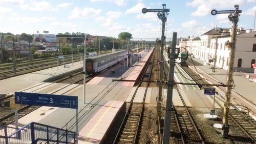 Będzie mniej pociągów do Warszawy?