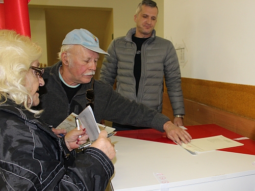 Białostoczanie głosują. W mieście frekwencja wysoka, w regionie - średnia