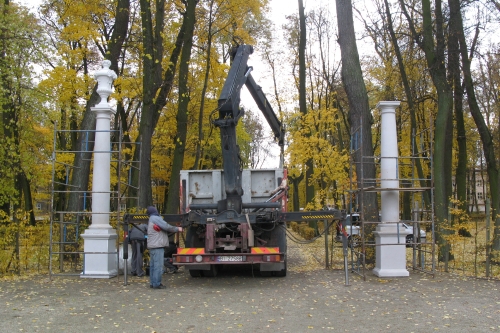 W Ogrodzie Branickich pojawiły się nowe rzeźby