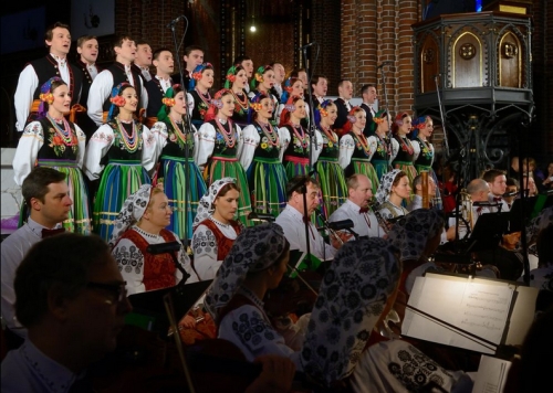 Zespół "Mazowsze" zaśpiewa kolędy i pastorałki w Operze