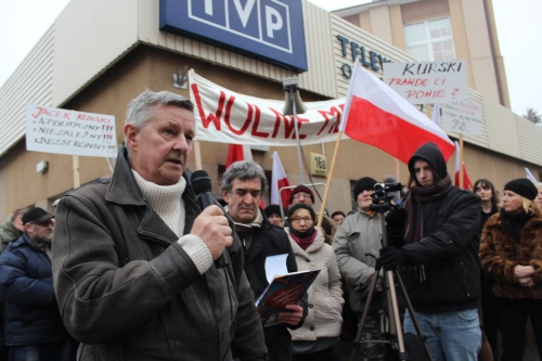 Białostoczanie wyszli na ulice. W obronie mediów, przeciw PiS-owi [ZDJĘCIA]