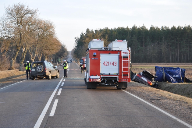 Czołówka na drodze krajowej nr 64. Nie żyje pasażer audi