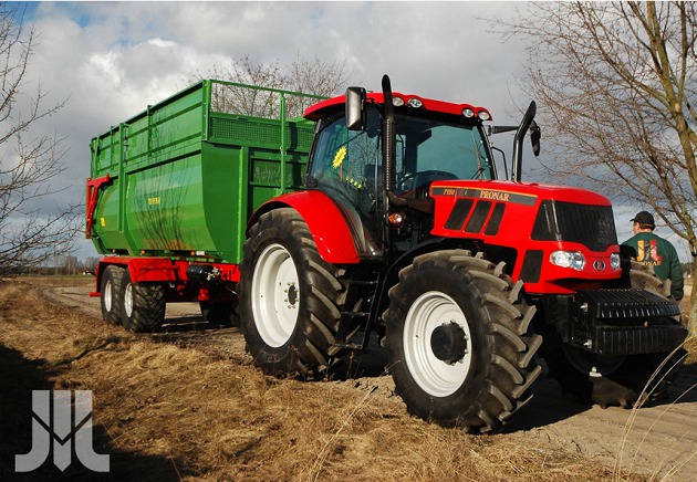 Znany producent maszyn rolniczych zdobywa polski rynek