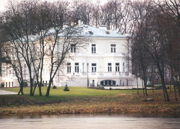 Pałac Lubomirskich pod młotek. WSAP znów chce sprzedać budynek