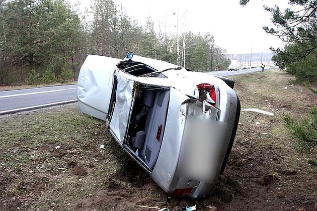 Wypadek na drodze krajowej nr 19. Ranna kobieta trafiła do szpitala