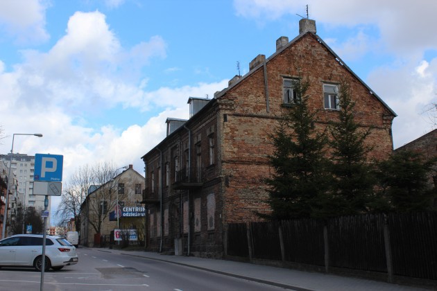 Ciepła pozostanie wąską ulicą, kamienice zostaną ochronione