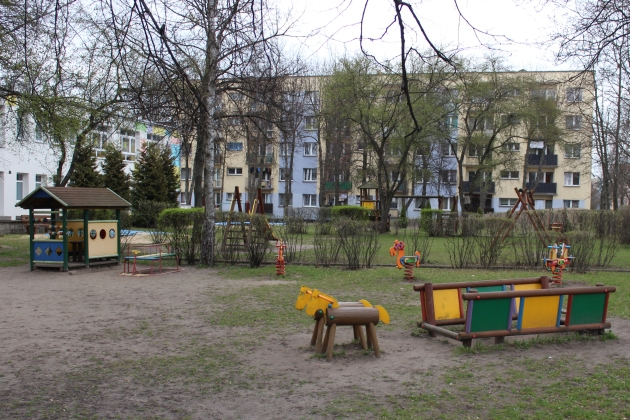 Niebezpieczne huśtawki, zanieczyszczone piaskownice, uszkodzone zjeżdżalnie - są kontrole