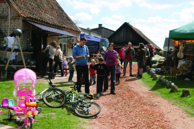 Wybierz się na piknik za miastem. Impreza dla miłośników sztuki ludowej