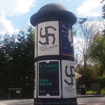 Sprawa plakatu spektaklu "Biała siła, czarna pamięć". Śledztwa nie będzie