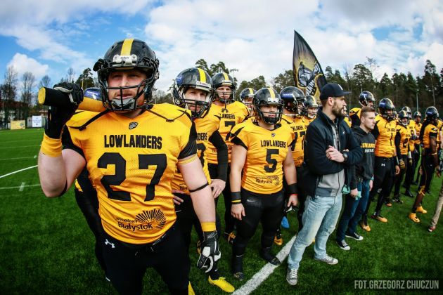 Futbol amerykański: Grają Lowlandersi. W piątek mecz z Warsaw Sharks