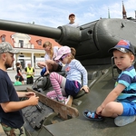 Czołg na rynku. Na Piknik Militarny do Ogrodniczek dowiozą specjalne autobusy [ZDJĘCIA]