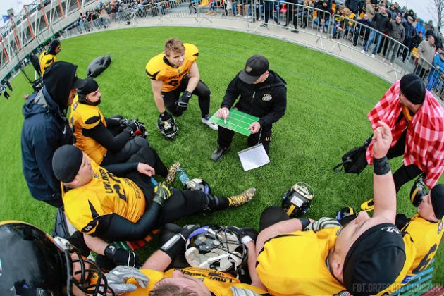 Futbol amerykański. Panthers Wrocław gromią Lowlanders Białystok