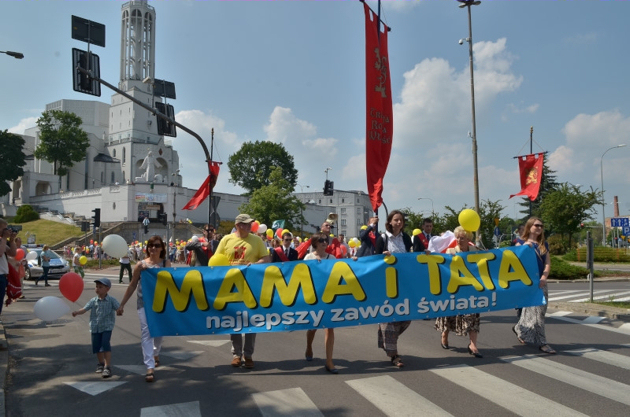 W niedzielę przejdzie kolorowa manifestacja. Będzie też festyn i koncert